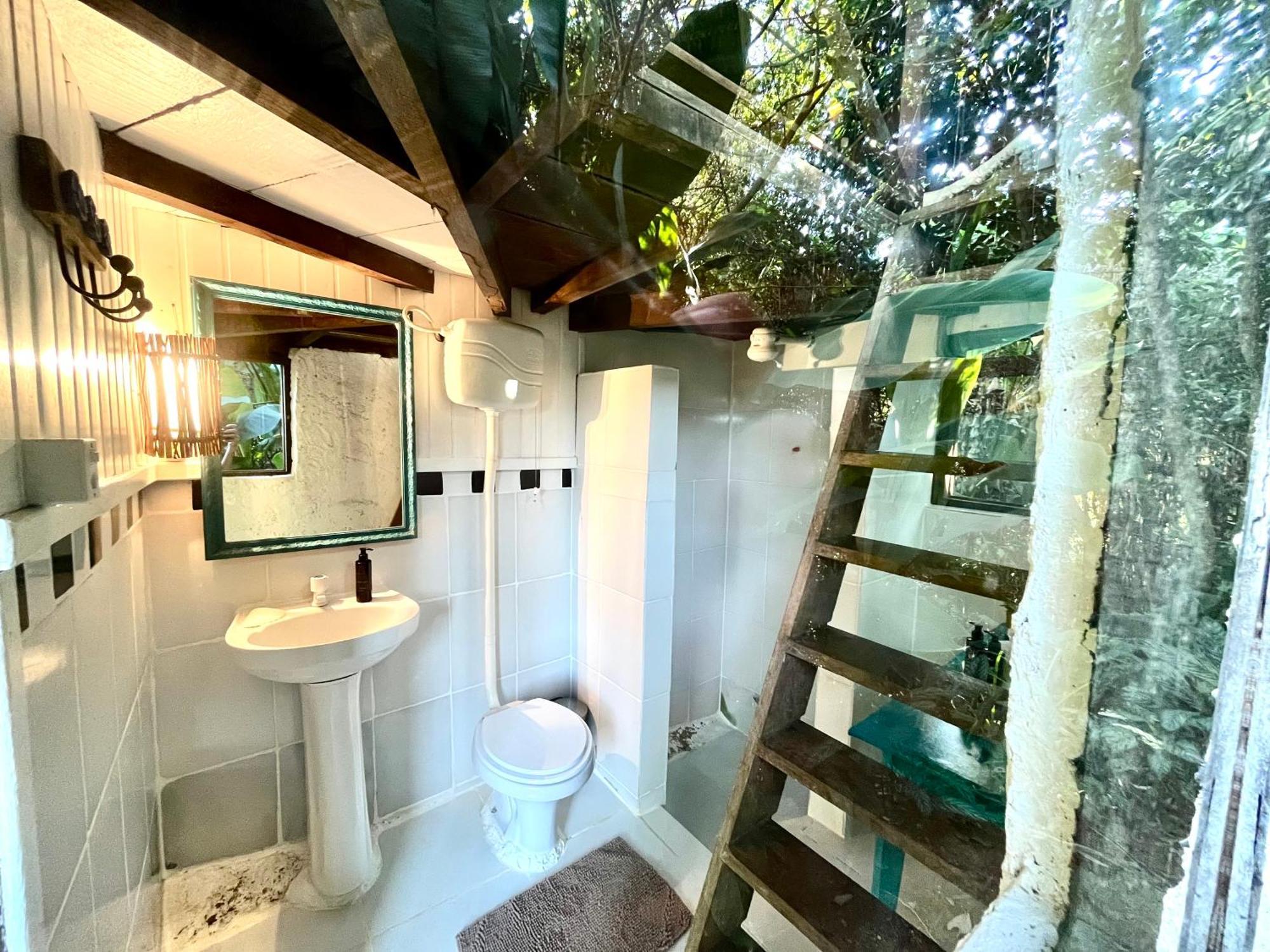 Jungle Lodge イーリャ・グランデ エクステリア 写真